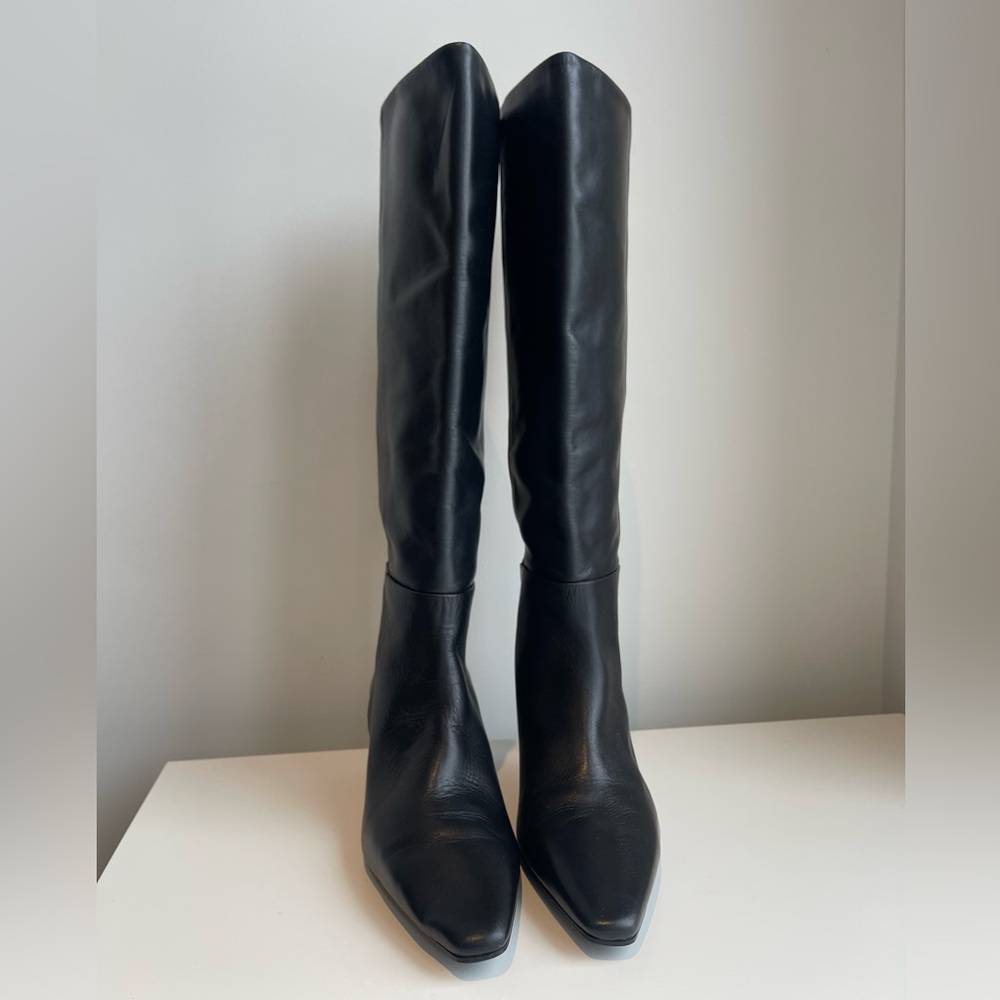 Massimo Dutti Black Leather Heeled Boots - Picture 2 of 8